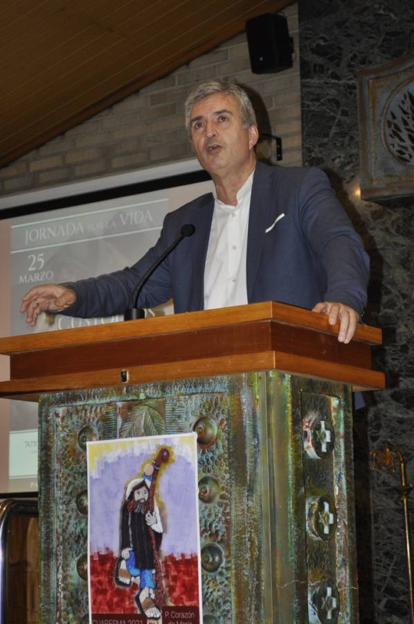 Xosé Manuel Domínguez imparte la charla «Atreverse a ser vulnerable», en el Corazón de María.